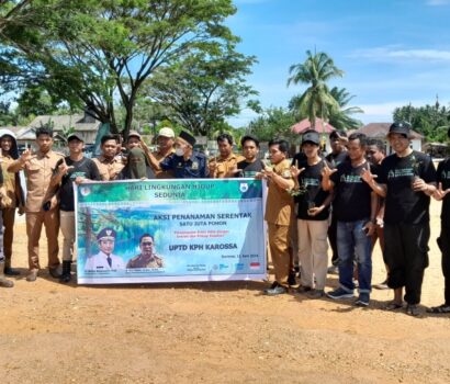 Aksi Menarik Relawan Lingkungan di Hari Pohon Sedunia