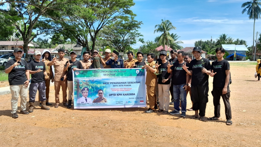 Aksi Menarik Relawan Lingkungan di Hari Pohon Sedunia