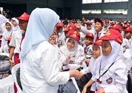 Menteri Pendidikan Usulkan RUU Sekolah Gratis